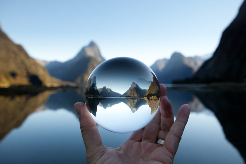  When Markets Feel Like a Bubble: What Should Investors Do?