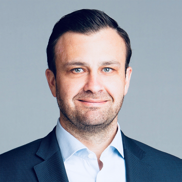 Headshot of Fernando Vizcaino